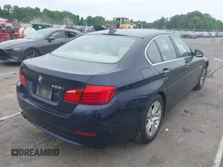 2012 BMW 5 Series 528i xDrive with VIN WBAXH5C58CDW08404, listed as a IAAI auction lot 42222460 with 146,851 mi miles and . Bid and sale history available at DreamBid. Image 4.