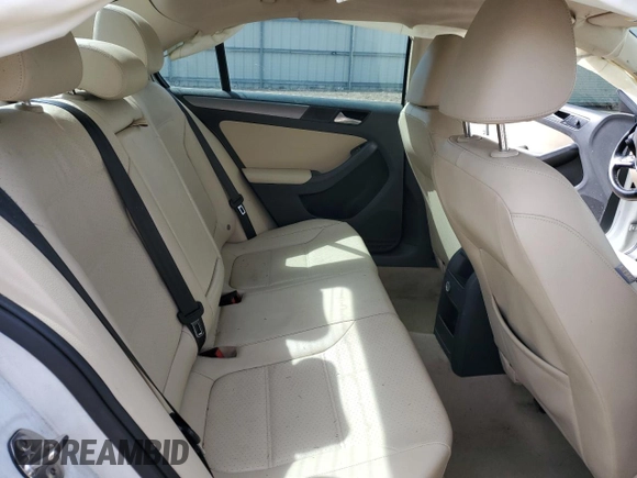 2015 Volkswagen Jetta Sedan 2.0L TDI SEL with VIN 3VWLA7AJ0FM336230, listed as a Copart auction lot 47845565 with 259,815 mi miles and Clean Title. Bid and sale history available at carsss.com. Image 10.