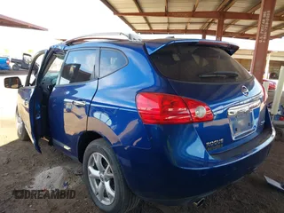 2011 Nissan Rogue S z VIN JN8AS5MV8BW289991, wystawiony jako IAAI lot #42082982 z przebiegiem 157 569 mil mil oraz . Historia ofert i sprzedaży dostępna na DreamBid. Obrazek 3.