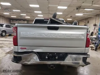 2020 Chevrolet Silverado 1500 LT with VIN 3GCUYDED4LG157463, listed as a IAAI auction lot 41340417 with 55,179 mi miles. Bid and sale history available at carsss.com. Image 16.