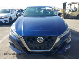 2022 Nissan Altima 2.0 SR with VIN 1N4AL4CV0NN366146, listed as a IAAI auction lot 41700936 with 42,846 mi miles. Bid and sale history available at carsss.com. Image 12.