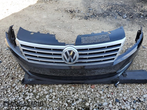 2013 Volkswagen CC Lux with VIN WVWRP7AN9DE561828, listed as a Copart auction lot 71457324 with 0 mi miles and Salvage Title. Bid and sale history available at carsss.com. Image 12.
