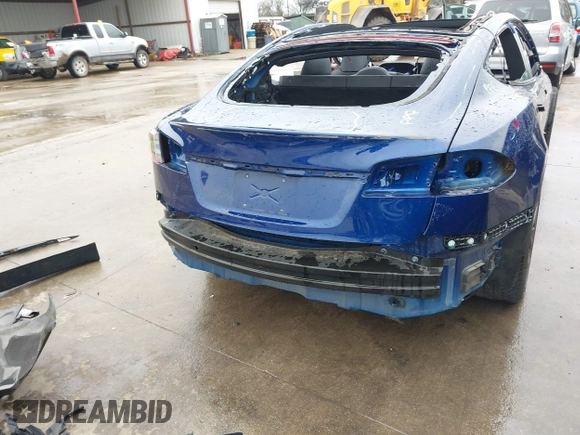 2021 Tesla Model S Plaid with VIN 5YJSA1E60MF440042, listed as a IAAI auction lot 41563347 with 40,981 mi miles. Bid and sale history available at carsss.com. Image 22.