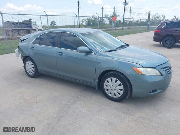 2008 Toyota Camry LE with VIN 4T1BE46K88U754094, listed as a IAAI auction lot 40177748 with 192,359 mi miles. Bid and sale history available at carsss.com. Image 1.