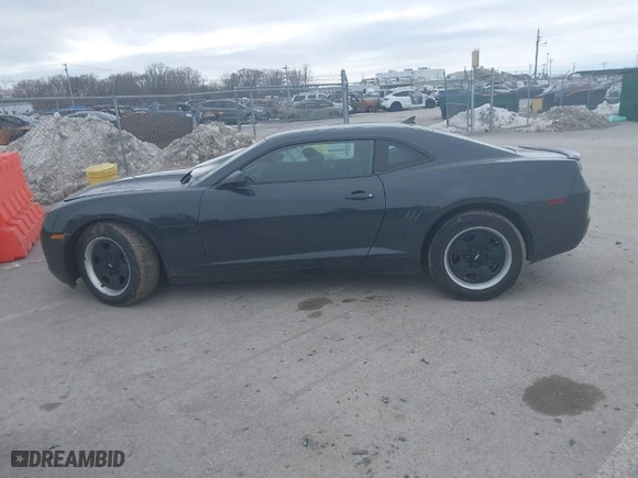 2012 Chevrolet Camaro 2LS with VIN 2G1FA1E34C9163205, listed as a IAAI auction lot 41395889 with NaN miles. Bid and sale history available at carsss.com. Image 14.
