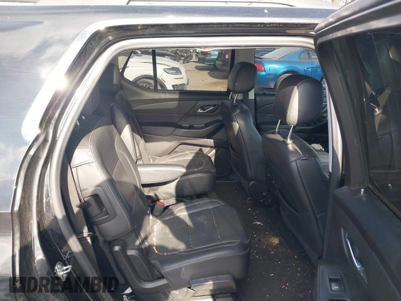 2021 Chevrolet Traverse Premier with VIN 1GNEVKKW3MJ235469, listed as a IAAI auction lot 40987307 with 40,819 mi miles. Bid and sale history available at carsss.com. Image 8.