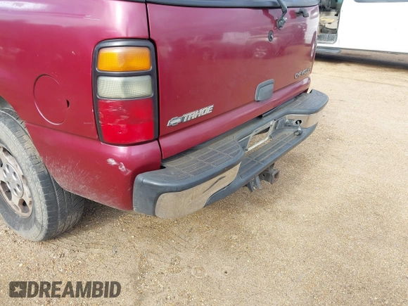 2004 Chevrolet Tahoe LS with VIN 1GNEC13V54R312043, listed as a IAAI auction lot 42036854 with 327,739 mi miles and . Bid and sale history available at DreamBid. Image 15.