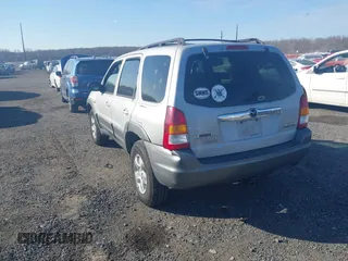 2002 Mazda Tribute LX with VIN 4F2YU081X2KM33854, listed as a IAAI auction lot 41670828 with 225,380 mi miles and . Bid and sale history available at DreamBid. Image 3.