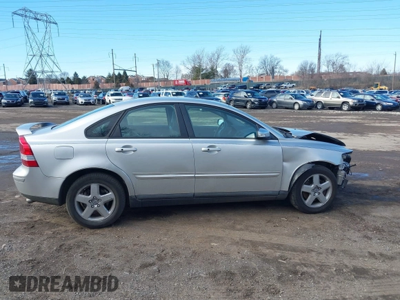 2007 Volvo S40 2.5L Turbo with VIN YV1MH682872286398, listed as a IAAI auction lot 41585184 with 71,494 mi miles. Bid and sale history available at carsss.com. Image 13.