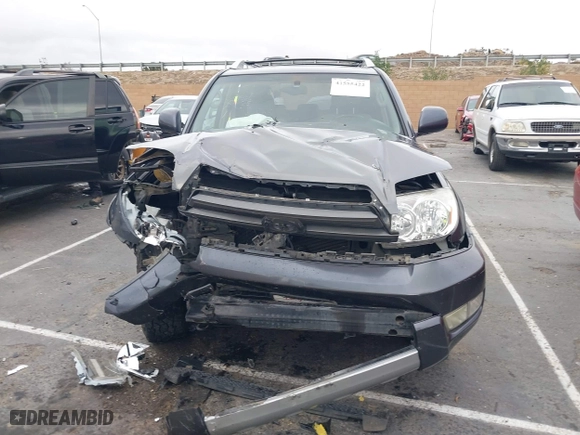 2004 Toyota 4Runner Limited with VIN JTEBU17R648015788, listed as a IAAI auction lot 41555422 with 157,961 mi miles. Bid and sale history available at carsss.com. Image 12.