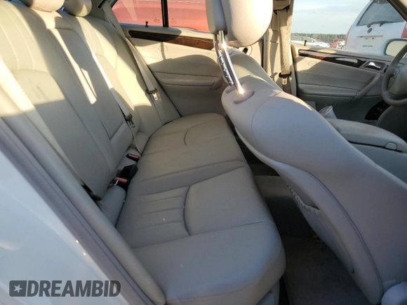 2005 Mercedes-Benz C 320 с VIN WDBRF84J65F679735, выставлен на аукционе Copart как лот 47164965 с пробегом 114 381 миль миль и Списание • Salvage title. История ставок и продаж доступна на DreamBid. Изображение 10.