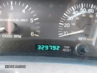 1999 Jeep Cherokee Sport с VIN 1J4FF68S2XL591291, выставлен на аукционе IAAI как лот 42430037 с пробегом 329 792 миль миль и . История ставок и продаж доступна на DreamBid. Изображение 7.
