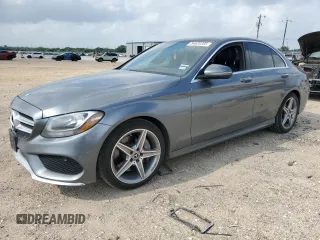2017 Mercedes-Benz C 300 z VIN 55SWF4KBXHU219090, wystawiony jako Copart lot #54628205 z przebiegiem 142 507 mil mil oraz Szkoda całkowita • Salvage title. Historia ofert i sprzedaży dostępna na DreamBid. Obrazek 1.