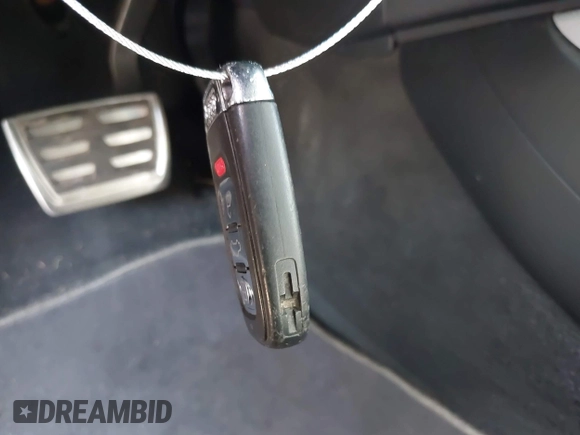 2010 Audi A4 with VIN WAU4FBFL6AA122058, listed as a IAAI auction lot 42162292 with 175,780 mi miles and . Bid and sale history available at DreamBid. Image 11.