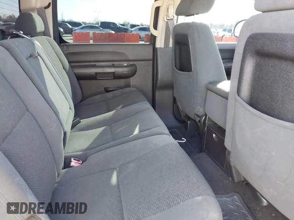 2008 Chevrolet Silverado 1500 1LT with VIN 3GCEC13J48G299099, listed as a IAAI auction lot 41309716 with 199,215 mi miles and . Bid and sale history available at DreamBid. Image 8.