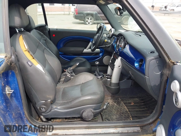 2006 MINI Convertible with VIN WMWRF33566TF65679, listed as a IAAI auction lot 42288864 with 119,884 mi miles and . Bid and sale history available at DreamBid. Image 5.