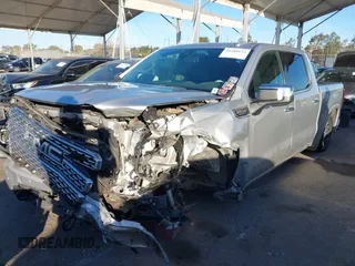 2019 GMC Sierra 1500 SLT z VIN 3GTP8DED8KG224724, wystawiony jako IAAI lot #41389124 z przebiegiem 118 106 mil mil oraz . Historia ofert i sprzedaży dostępna na DreamBid. Obrazek 18.