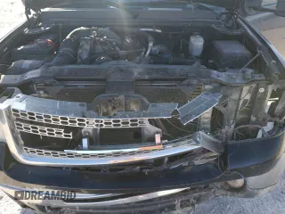 2009 GMC Sierra 2500HD SLT z VIN 1GTHK63639F186370, wystawiony jako Copart lot #46929955 z przebiegiem 268 663 mil mil oraz Szkoda całkowita • Salvage title. Historia ofert i sprzedaży dostępna na DreamBid. Obrazek 13.