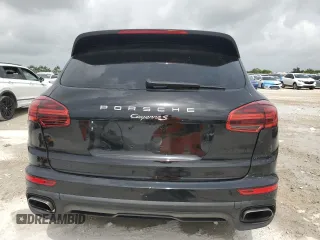 2016 Porsche Cayenne с VIN WP1AA2A20GLA11522, выставлен на аукционе Copart как лот 62493555 с пробегом 43 757 миль миль и Списание • Salvage title. История ставок и продаж доступна на DreamBid. Изображение 6.