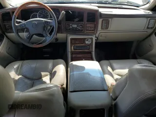 2003 Cadillac Escalade EXT z VIN 3GYEK63N43G144901, wystawiony jako Copart lot #50575195 z przebiegiem 236 328 mil mil oraz Tytuł czysty. Historia ofert i sprzedaży dostępna na DreamBid. Obrazek 8.