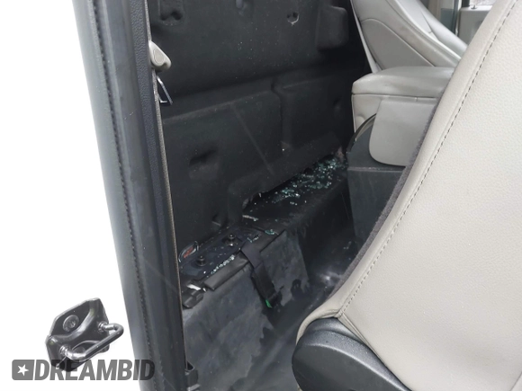 2018 Ford F-150 XL with VIN 1FTMF1CBXJKC83791, listed as a IAAI auction lot 41796119 with 196,611 mi miles. Bid and sale history available at carsss.com. Image 8.