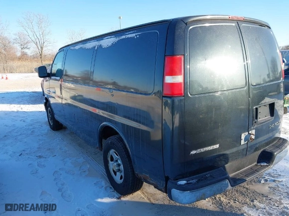 2004 Chevrolet Express Cargo Van with VIN 1GCFG15X041126375, listed as a IAAI auction lot 41413032 with 154,523 mi miles. Bid and sale history available at carsss.com. Image 3.