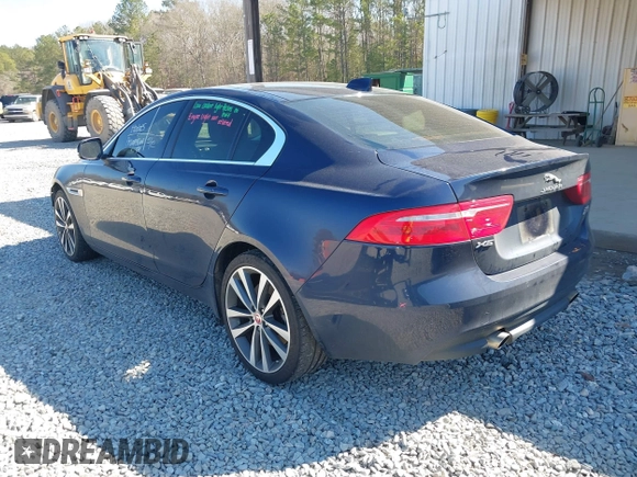 2018 Jaguar XE 25t Prestige with VIN SAJAK4FXXJCP36634, listed as a IAAI auction lot 41661035 with 56,099 mi miles. Bid and sale history available at carsss.com. Image 3.