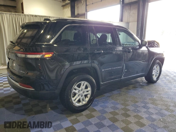 2023 Jeep Grand Cherokee Laredo with VIN 1C4RJHAG7P8866871, listed as a Copart auction lot 58341235 with 48,737 mi miles and Salvage title. Bid and sale history available at DreamBid. Image 3.