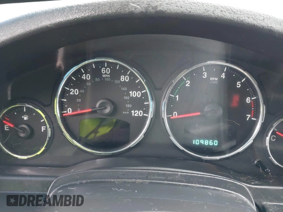 2012 Jeep Liberty Sport Latitude z VIN 1C4PJMAK1CW170372, wystawiony jako IAAI lot #42332614 z przebiegiem 109 860 mil mil oraz . Historia ofert i sprzedaży dostępna na DreamBid. Obrazek 7.