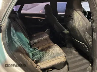 2019 Lamborghini Urus z VIN ZPBUA1ZL7KLA03750, wystawiony jako Copart lot #75397654 z przebiegiem Nie podano mil oraz Szkody całkowita. Historia ofert i sprzedaży dostępna na DreamBid. Obrazek 11.