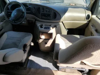 2003 Ford Econoline Passenger XL с VIN 1FBNE31L63HA37971, выставлен на аукционе Copart как лот 78620684 с пробегом 108 997 миль миль и Списание • Salvage title. История ставок и продаж доступна на DreamBid. Изображение 8.