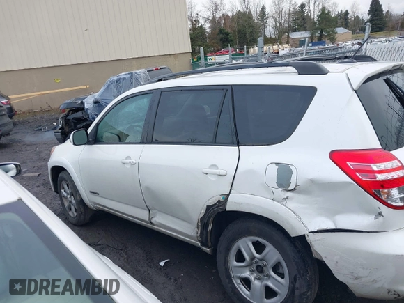 2012 Toyota RAV4 Limited with VIN 2T3DF4DV2CW177761, listed as a IAAI auction lot 41613881 with 140,183 mi miles. Bid and sale history available at carsss.com. Image 14.