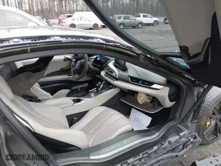 2015 BMW i8 with VIN WBY2Z2C56FVX64947, listed as a IAAI auction lot 41480193 with 51,366 mi miles. Bid and sale history available at carsss.com. Image 5.