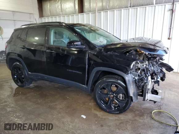 2018 Jeep Compass Latitude with VIN 3C4NJDBB5JT394687, listed as a Copart auction lot 50236165 with 50,070 mi miles and Salvage Title. Bid and sale history available at carsss.com. Image 4.