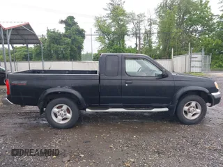 2000 Nissan Frontier XE z VIN 1N6ED26Y6YC328713, wystawiony jako IAAI lot #42314409 z przebiegiem 134 340 mil mil oraz . Historia ofert i sprzedaży dostępna na DreamBid. Obrazek 13.