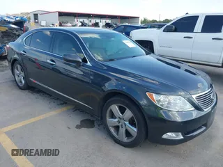 2008 Lexus LS 460 L z VIN JTHGL46F885026836, wystawiony jako IAAI lot #41881113 z przebiegiem 124 883 mil mil oraz . Historia ofert i sprzedaży dostępna na DreamBid. Obrazek 1.