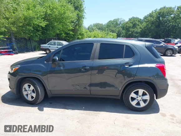 2020 Chevrolet Trax LS with VIN 3GNCJKSB7LL193573, listed as a IAAI auction lot 42560366 with 67,311 mi miles and . Bid and sale history available at DreamBid. Image 14.