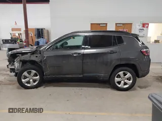2018 Jeep Compass Latitude z VIN 3C4NJDBB8JT202632, wystawiony jako IAAI lot #41650505 z przebiegiem 118 777 mil mil oraz . Historia ofert i sprzedaży dostępna na DreamBid. Obrazek 15.