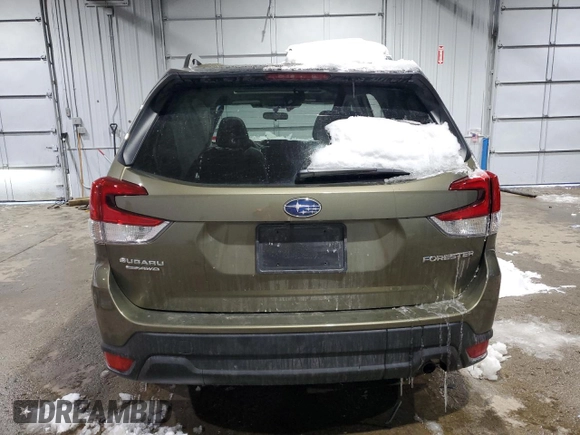 2024 Subaru Forester Premium with VIN JF2SKADC0RH479789, listed as a Copart auction lot 42912475 with 9,979 mi miles and Salvage title. Bid and sale history available at DreamBid. Image 6.