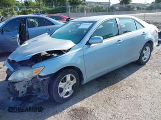 2007 Toyota Camry CE z VIN 4T1BE46K97U714024, wystawiony jako IAAI lot #42416410 z przebiegiem 218 500 mil mil oraz . Historia ofert i sprzedaży dostępna na DreamBid. Obrazek 17.
