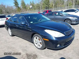 2005 Lexus ES 330 with VIN JTHBA30G955096353, listed as a IAAI auction lot 41940137 with 172,947 mi miles. Bid and sale history available at carsss.com. Image 1.