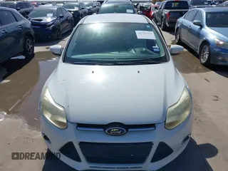 2013 Ford Focus SE with VIN 1FADP3K29DL157601, listed as a IAAI auction lot 41710924 with 177,729 mi miles. Bid and sale history available at carsss.com. Image 13.