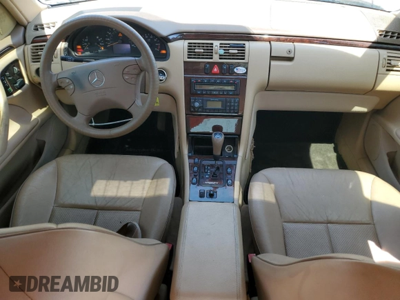 2000 Mercedes-Benz E 320 with VIN WDBJF65J4YB060708, listed as a Copart auction lot 54981615 with 71,036 mi miles and Clean Title. Bid and sale history available at DreamBid. Image 8.