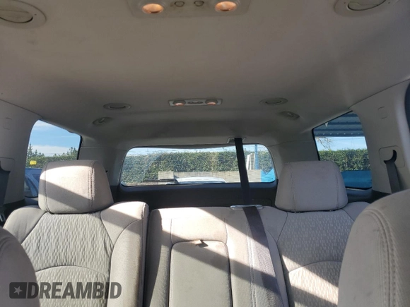 2010 GMC Acadia SL with VIN 1GKLRKED3AJ176082, listed as a Copart auction lot 46547165 with 0 mi miles and Salvage Title. Bid and sale history available at carsss.com. Image 10.