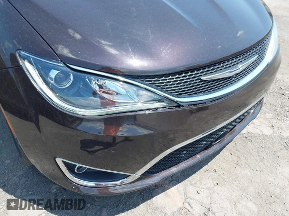2017 Chrysler Pacifica Limited with VIN 2C4RC1GG7HR525064, listed as a IAAI auction lot 42572835 with 205,452 mi miles and . Bid and sale history available at DreamBid. Image 6.