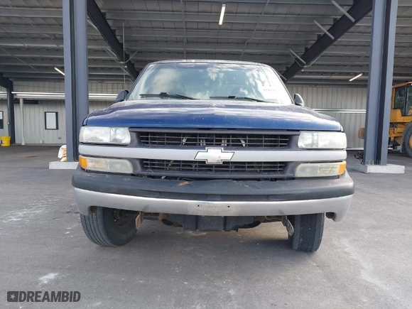 2002 Chevrolet Silverado 1500 LS with VIN 1GCEK19V62Z232170, listed as a IAAI auction lot 41888595 with 1 mi miles. Bid and sale history available at carsss.com. Image 6.