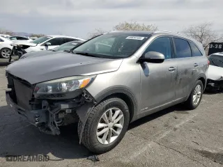 2017 Kia Sorento LX V6 with VIN 5XYPGDA58HG279246, listed as a Copart auction lot 49834105 with 166,018 mi miles and Salvage Title. Bid and sale history available at carsss.com. Image 1.