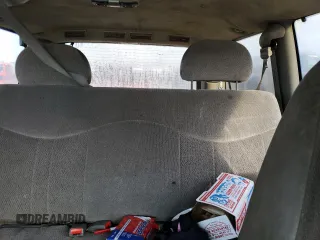 2005 GMC Safari with VIN 1GKDM19X65B503446, listed as a Copart auction lot 42835645 with 204,494 mi miles and Salvage Title. Bid and sale history available at carsss.com. Image 10.