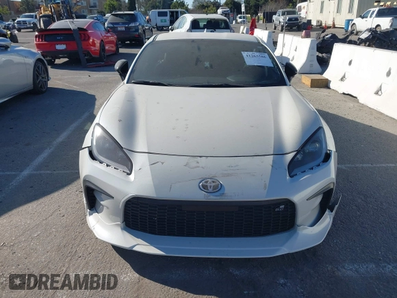 2022 Toyota GR86 with VIN JF1ZNBB13N9755100, listed as a IAAI auction lot 41263586 with 24,974 mi miles. Bid and sale history available at carsss.com. Image 11.