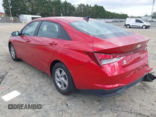 2022 Hyundai Elantra SE with VIN 5NPLL4AGXNH072597, listed as a IAAI auction lot 42040815 with 24,582 mi miles and . Bid and sale history available at carsss.com. Image 3.